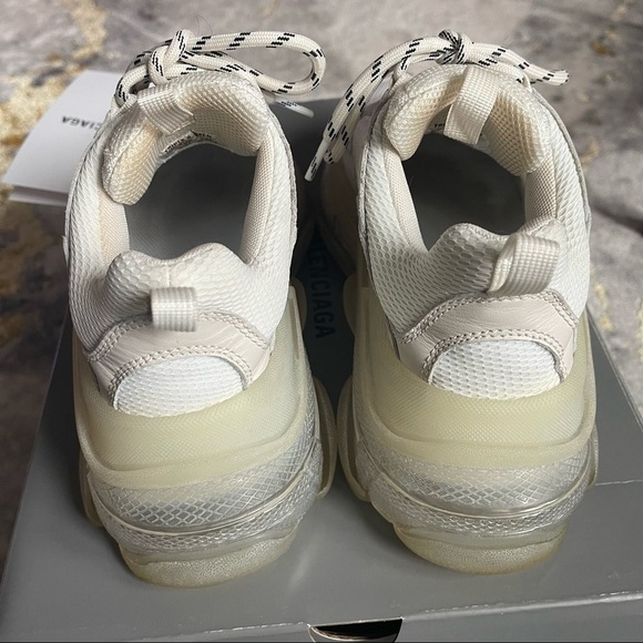 BALENCIAGA WOMEN'S TRIPLE S SNEAKER CLEAR SOLE IN WHITE - Picture 8 of 9